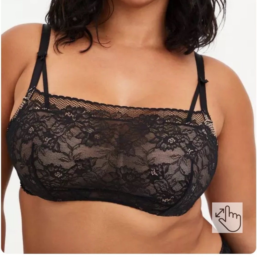 Torrid Curve Black Bandeau Lace Underwire Bra gently worn